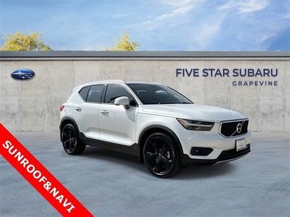 Used 2021 Volvo XC40 T5 Momentum w/ Premium Package