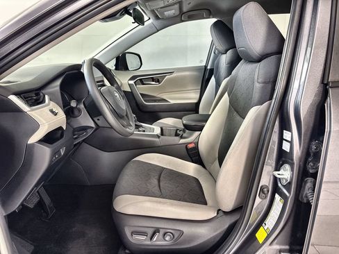 Used 2024 Toyota RAV4 XLE AWD/4WD image 13