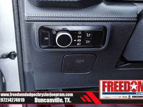 Used 2024 Ford Mustang Premium RWD image 22