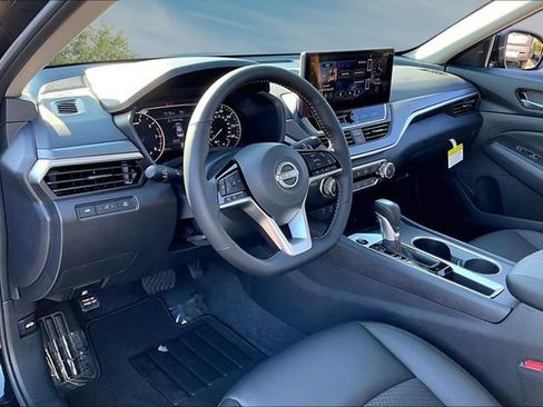 New 2026 Nissan Altima 2.5 SR FWD image 7