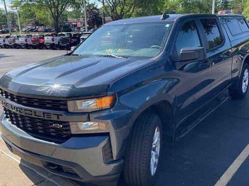 Used 2020 Chevrolet Silverado 1500 Custom w/ Custom Value Package AWD/4WD image 1