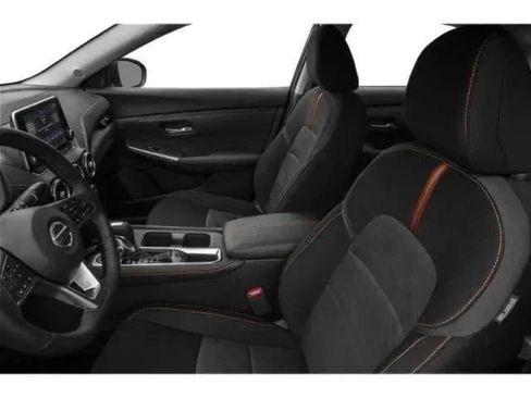 Used 2022 Nissan Sentra SR FWD image 9