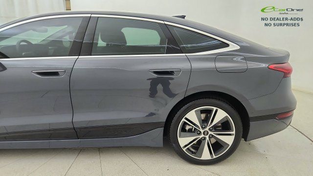 Used 2025 Audi A6 e-tron Premium Plus w/ Premium Plus RWD image 23