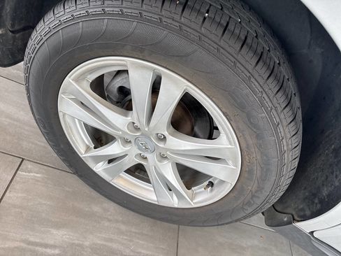 Used 2011 Hyundai Santa Fe Limited image 14