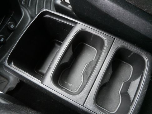 Certified 2016 Dodge Grand Caravan SE image 23