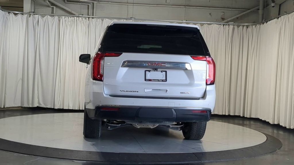 Used 2023 GMC Yukon SLT w/ SLT Premium Package AWD/4WD image 9