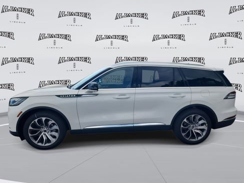New 2026 Lincoln Aviator Reserve image 2