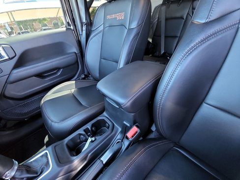 Certified 2021 Jeep Wrangler Unlimited Rubicon AWD/4WD image 22