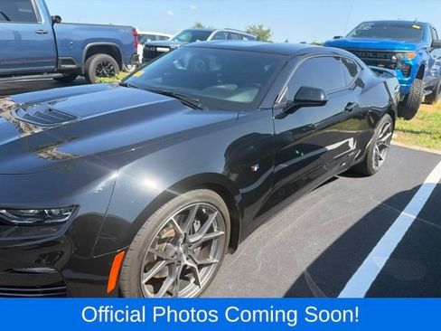 Used 2019 Chevrolet Camaro SS RWD image 4