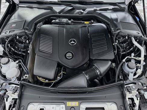 Certified 2025 Mercedes-Benz C 300 Sedan image 28