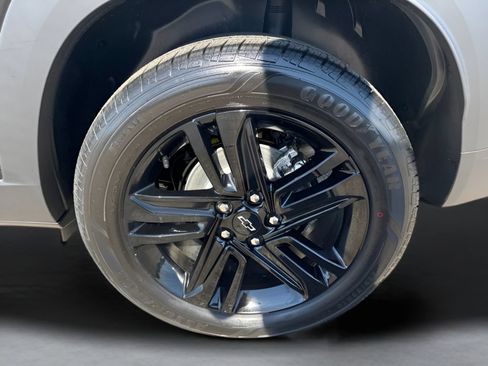 New 2026 Chevrolet Trax ACTIV w/ Driver Confidence Package FWD image 35