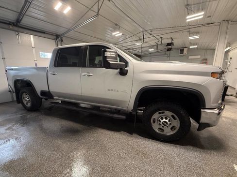 Used 2021 Chevrolet Silverado 2500 LT w/ Remote Start Package AWD/4WD image 6
