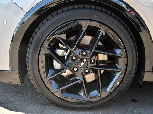 Used 2025 Kia K4 GT-Line Turbo FWD image 12