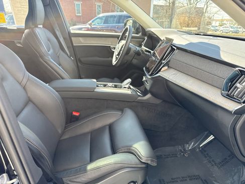 Used 2026 Volvo XC90 B6 Ultra w/ Protection Package Premier AWD/4WD image 40