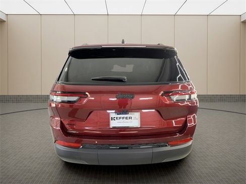 New 2025 Jeep Grand Cherokee L Altitude image 4
