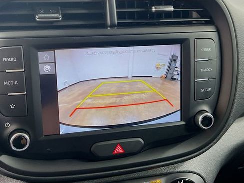 Certified 2025 Kia Soul LX image 13