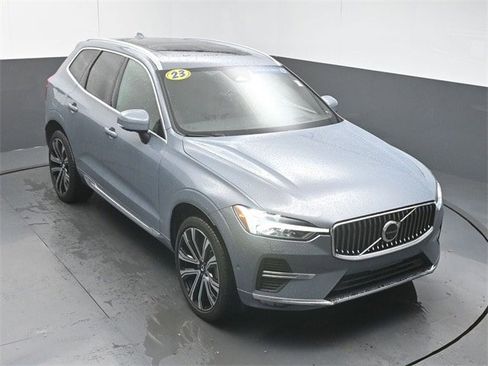 Certified 2023 Volvo XC60 B5 Ultimate w/ Protection Package Premier image 43