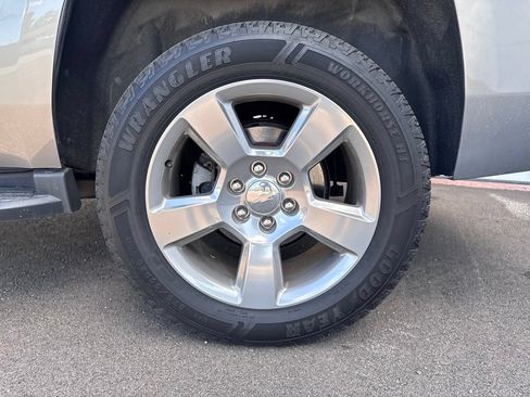 Used 2019 Chevrolet Tahoe LT AWD/4WD image 27
