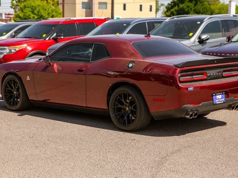 Used 2017 Dodge Challenger R/T Scat Pack w/ Dynamics Package RWD image 7