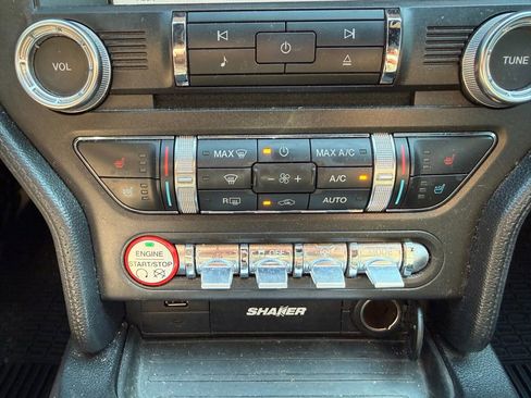 Used 2017 Ford Mustang GT Premium image 13