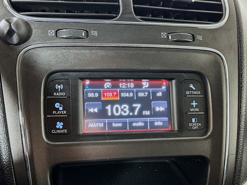 Used 2019 Dodge Journey SE FWD image 14