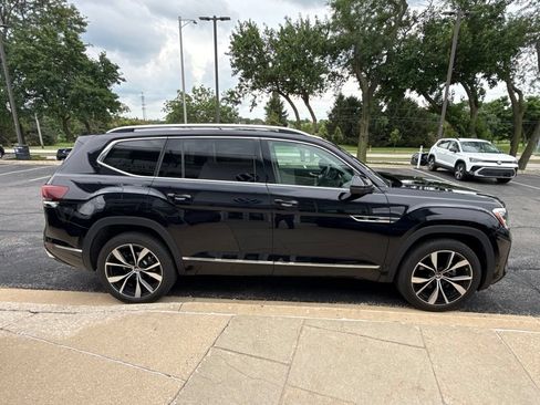 Used 2025 Volkswagen Atlas SEL Premium R-Line AWD/4WD image 7