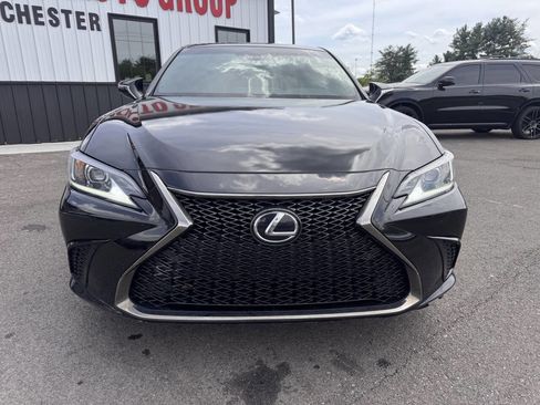 Used 2022 Lexus ES 350 F Sport image 2