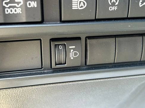 Used 2023 Toyota Tundra SR5 AWD/4WD image 24