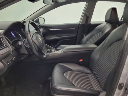 Used 2022 Toyota Camry SE image 17