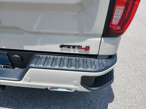 Certified 2026 GMC Sierra 1500 AT4 w/ AT4 Premium Package AWD/4WD image 5