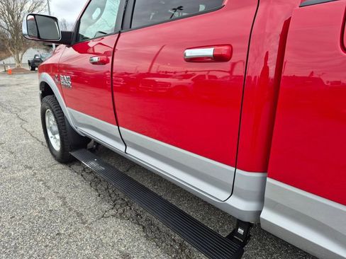 Used 2017 RAM 2500 Laramie w/ Convenience Group image 10
