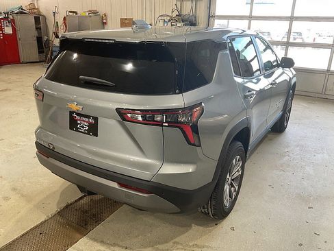 New 2026 Chevrolet Equinox LT image 5