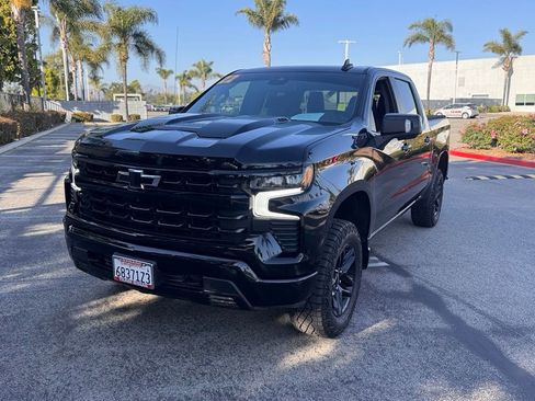 Used 2022 Chevrolet Silverado 1500 LT Trail Boss w/ LT Trail Boss Premium Package AWD/4WD image 4
