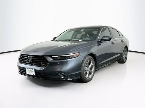 Used 2023 Honda Accord EX-L image 3