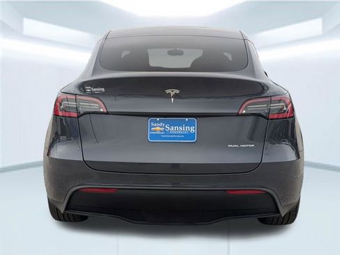 Used 2021 Tesla Model Y Long Range AWD/4WD image 5