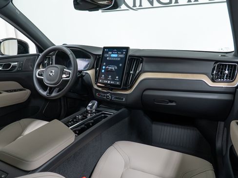 New 2026 Volvo XC60 B5 Plus w/ Climate Package image 14