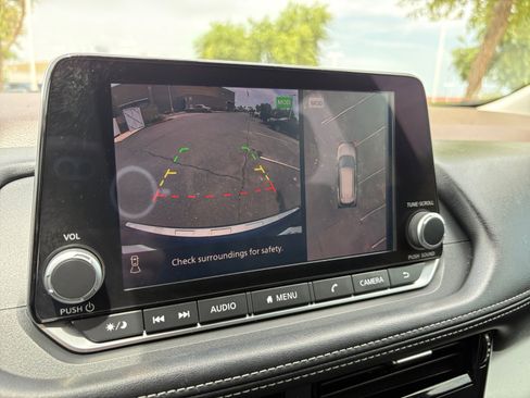Used 2021 Nissan Rogue SV w/ Premium Package FWD image 27