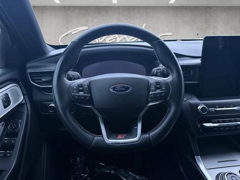 Used 2020 Ford Explorer ST w/ Premium Technology Package image 21