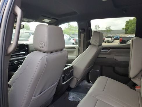 New 2026 GMC Sierra 1500 SLT w/ SLT Premium Package RWD image 11