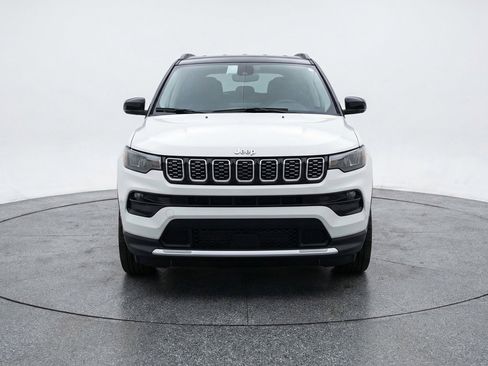 Used 2025 Jeep Compass Limited AWD/4WD image 2