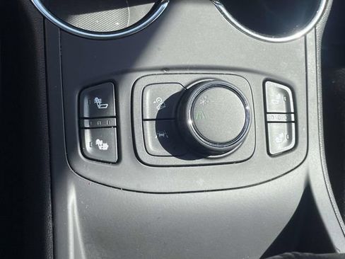 Certified 2024 GMC Terrain SLE w/ Driver Convenience Package FWD image 22
