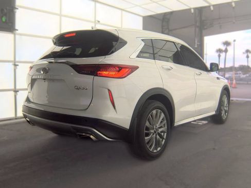 Certified 2023 INFINITI QX50 Luxe FWD image 3