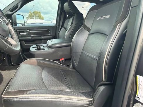 Used 2023 RAM 3500 Laramie AWD/4WD image 20