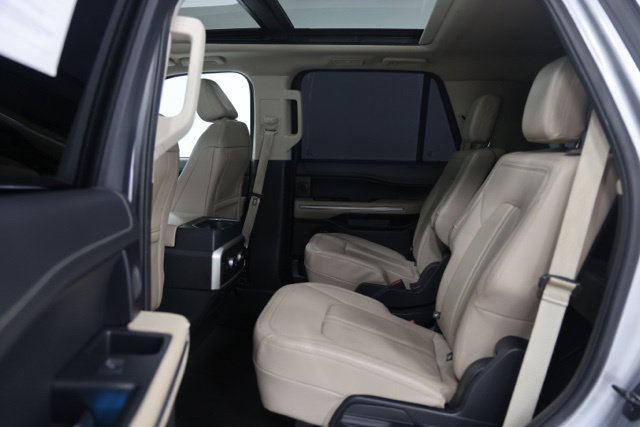 Used 2023 Ford Expedition Limited AWD/4WD image 31