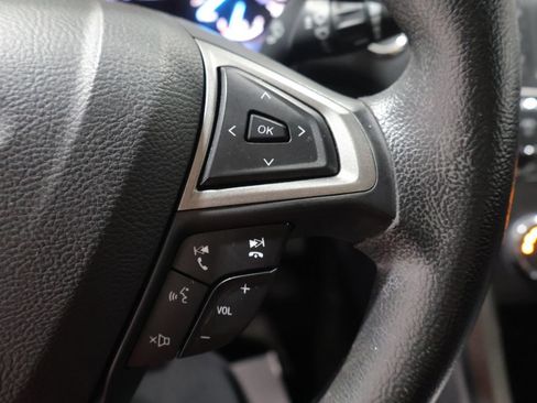 Used 2017 Ford Fusion SE FWD image 35