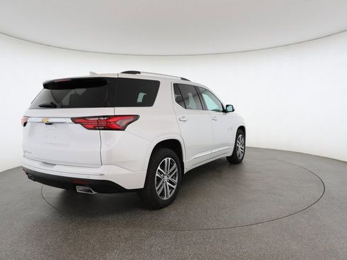 Used 2024 Chevrolet Traverse High Country image 17