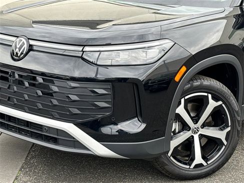 New 2026 Volkswagen Tiguan SE image 6