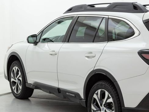 Used 2022 Subaru Outback Limited XT image 12