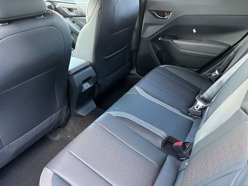 New 2025 Subaru Crosstrek 2.5i Limited w/ Popular Package #4A AWD/4WD image 9