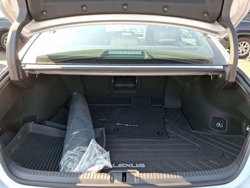 Used 2025 Lexus ES 350 w/ Premium Package image 17